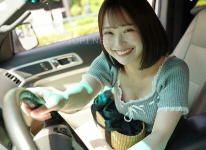 Buổi hẹn hò ngại ngùng với cô bạn gái dễ thương tinh nghịch “thích đâm sâu”